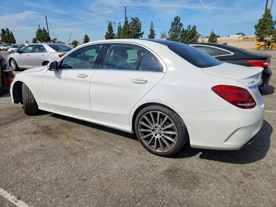 2015 MERCEDES-BENZ C 300  