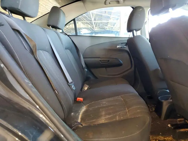 2019 CHEVROLET SONIC LT  