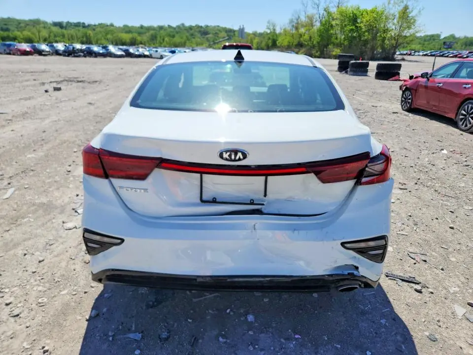 2019 KIA FORTE LXS  