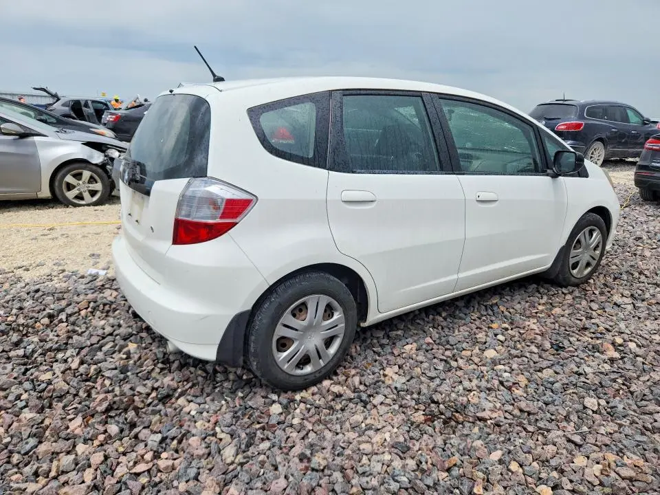 2010 HONDA FIT   