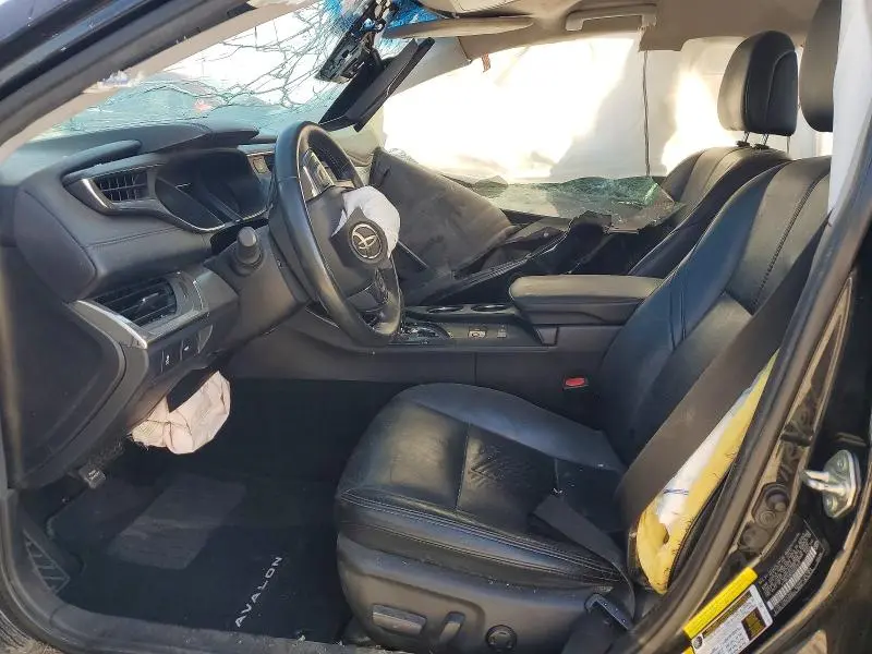 2017 TOYOTA AVALON XLE  