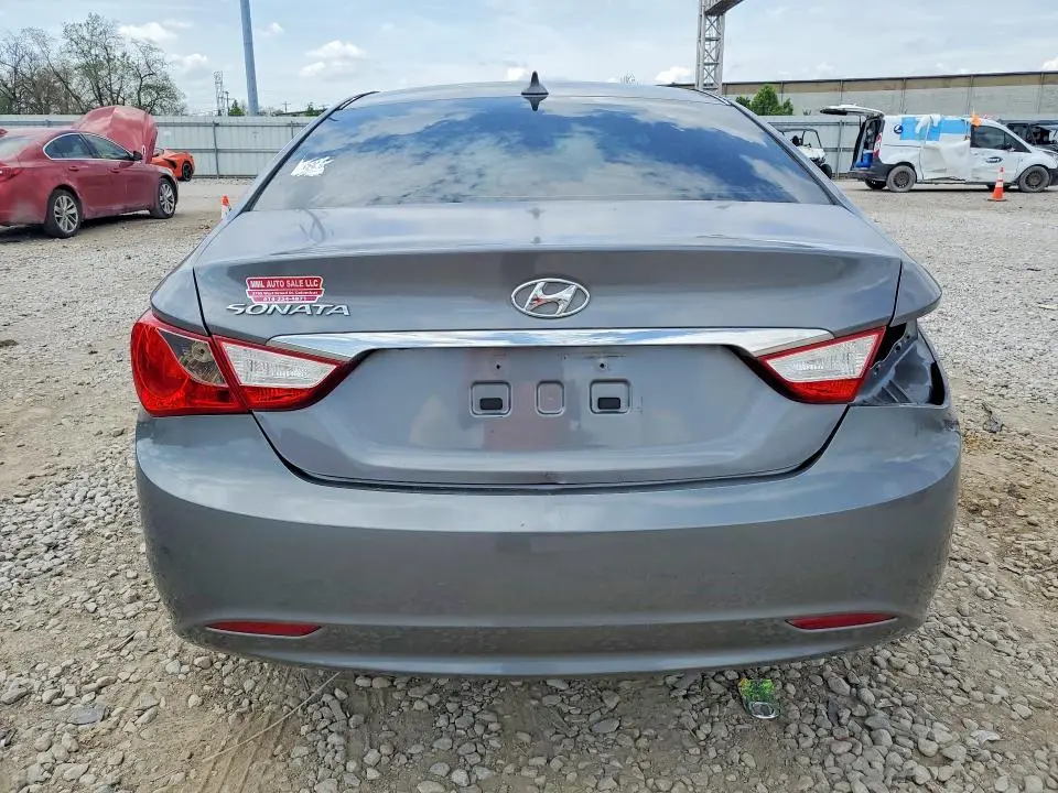 2013 HYUNDAI SONATA GLS  
