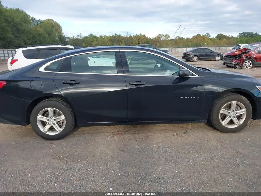 2022 CHEVROLET MALIBU FWD LT