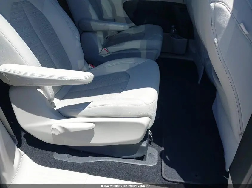 2018 CHRYSLER PACIFICA HYBRID TOURING PLUS