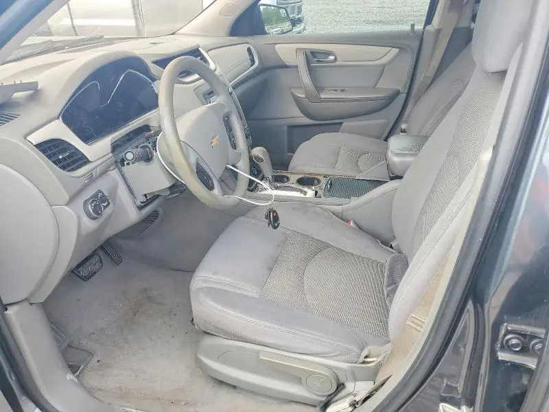 2014 CHEVROLET TRAVERSE LS  