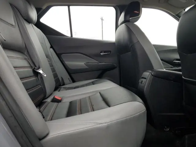 2023 NISSAN KICKS SR  