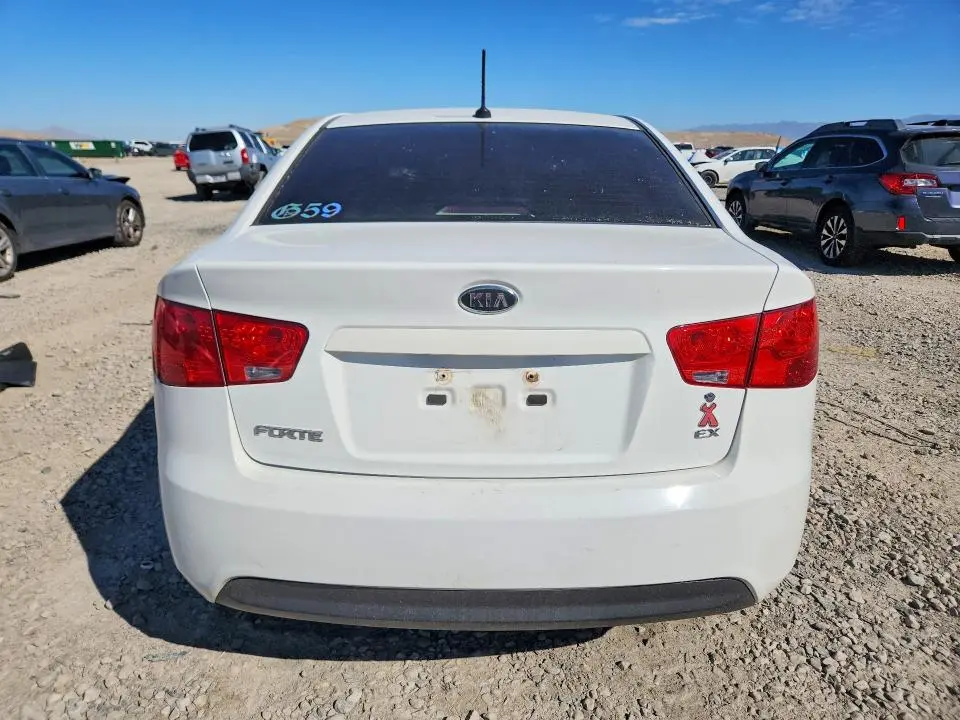 2010 KIA FORTE EX  