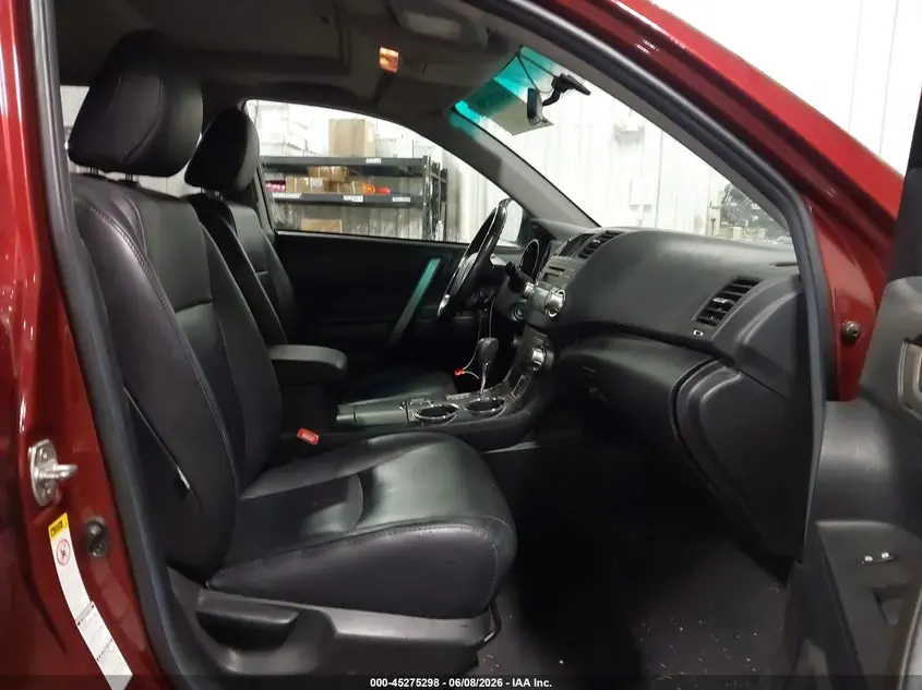 2010 TOYOTA HIGHLANDER SE V6