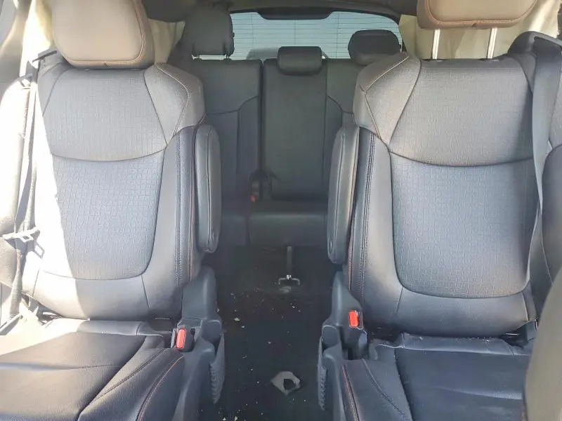 2024 TOYOTA SIENNA XSE  
