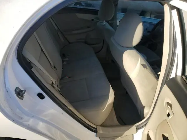 2013 TOYOTA COROLLA BASE  