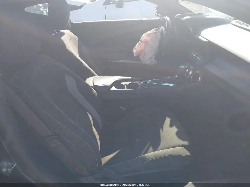 2017 CHEVROLET CAMARO 1LT