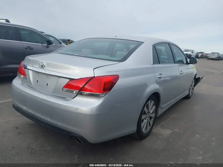 2011 TOYOTA AVALON LIMITED