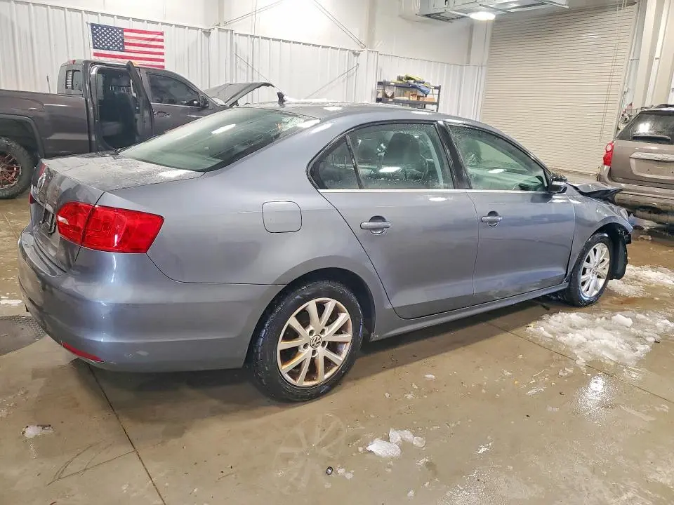 2014 VOLKSWAGEN JETTA SE  