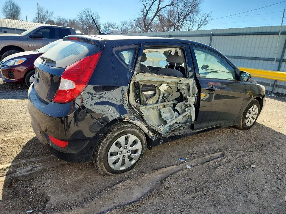 2017 HYUNDAI ACCENT SE  