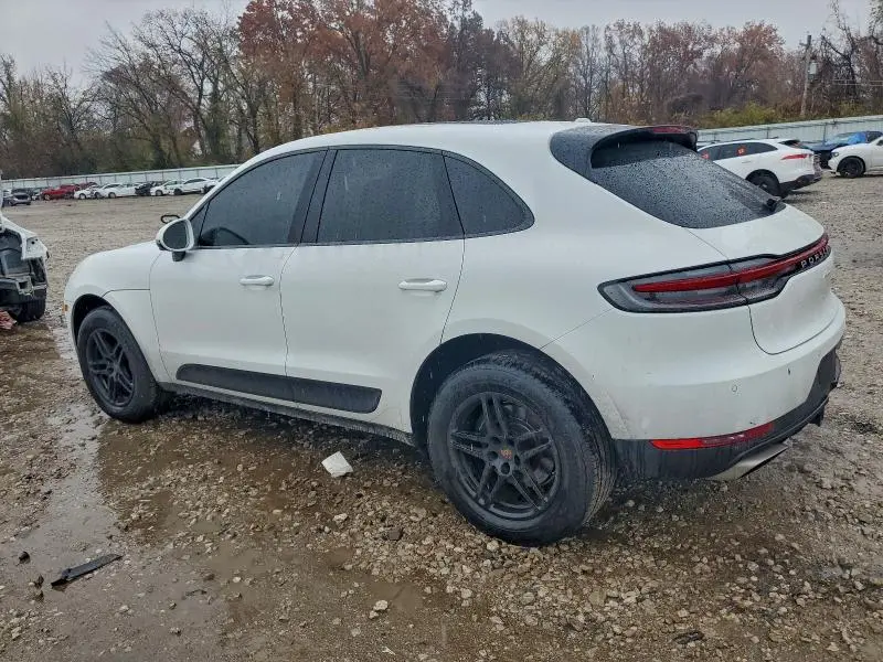 2020 PORSCHE MACAN   