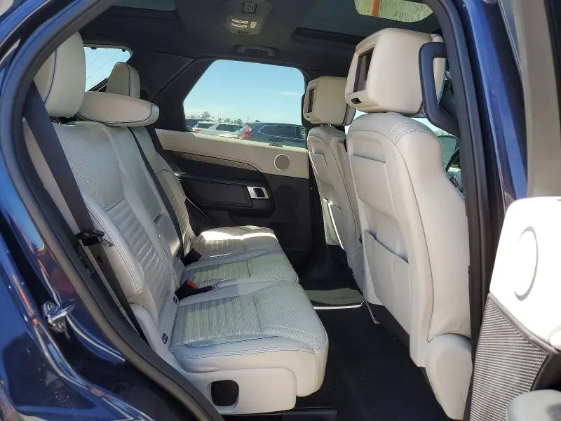 2017 LAND ROVER DISCOVERY HSE  