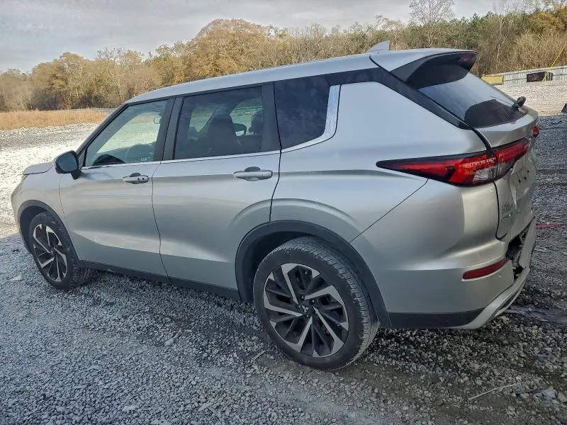 2023 MITSUBISHI OUTLANDER SE  