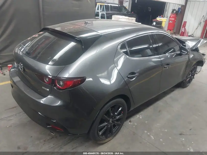 2022 MAZDA MAZDA3 PREMIUM