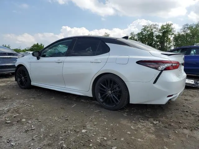 2021 TOYOTA CAMRY XSE  