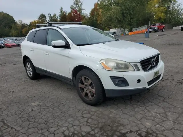 2010 VOLVO XC60 3.2  