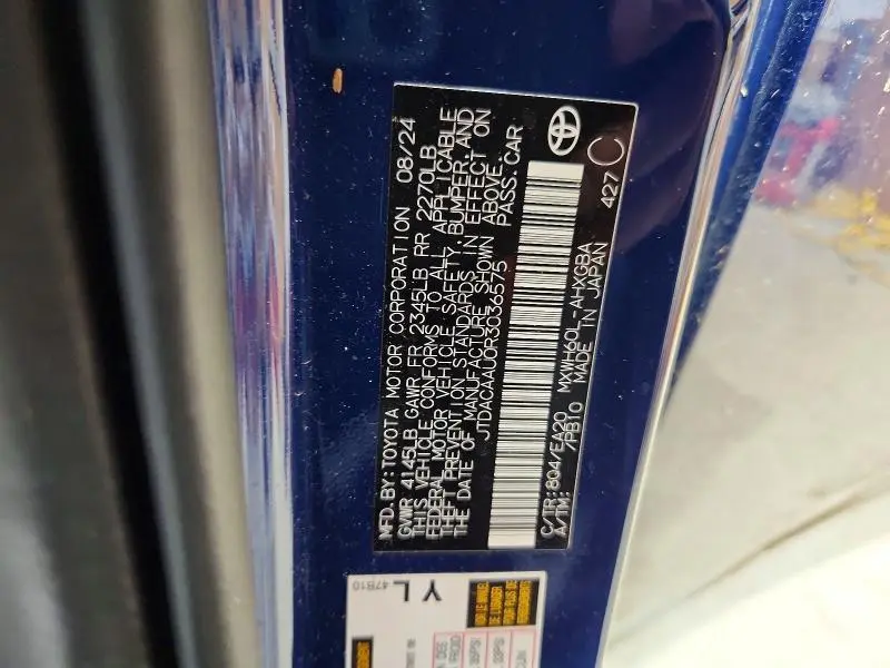 2024 TOYOTA PRIUS XLE  