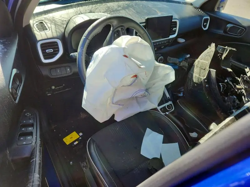 2023 HYUNDAI VENUE LIMITED  