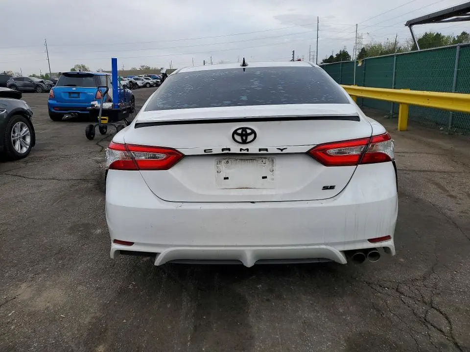2020 TOYOTA CAMRY SE NIGHTSHADE  