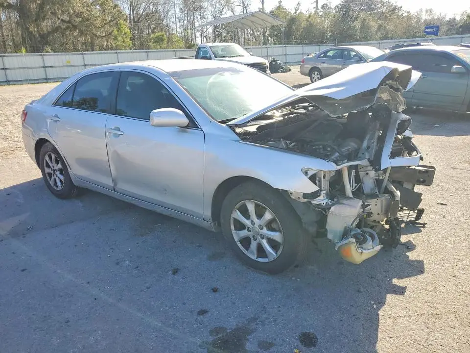 2011 TOYOTA CAMRY LE  
