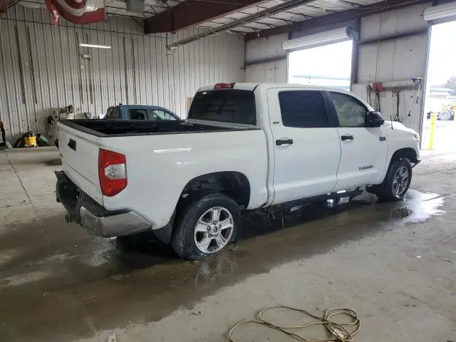 2015 TOYOTA TUNDRA CREWMAX SR5  
