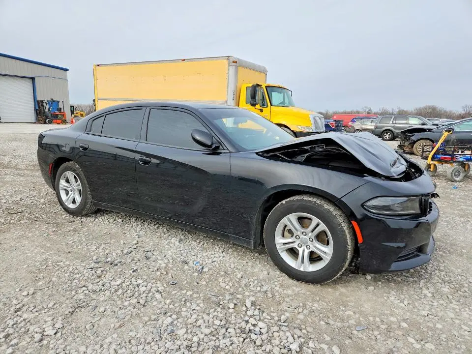 2022 DODGE CHARGER SXT  