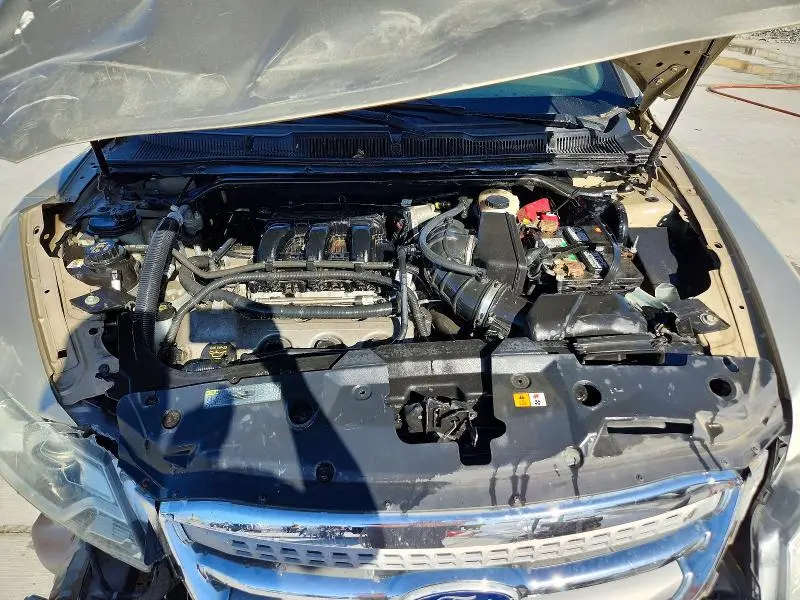 2011 FORD TAURUS SEL  
