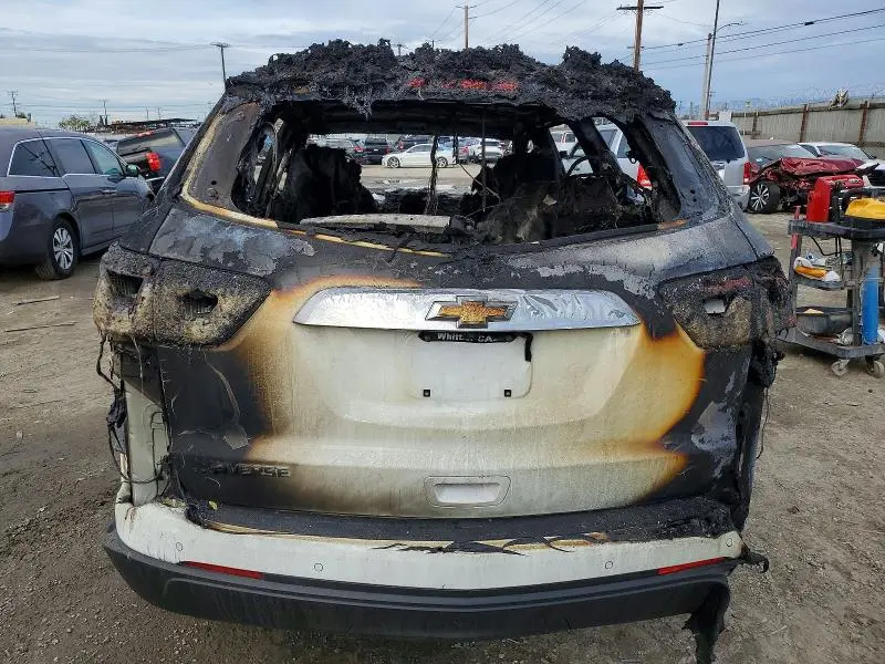 2017 CHEVROLET TRAVERSE LT  