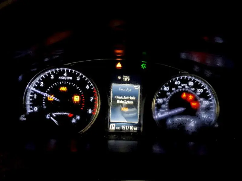 2015 TOYOTA CAMRY LE  