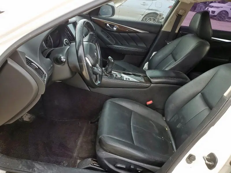 2018 INFINITI Q50 LUXE  