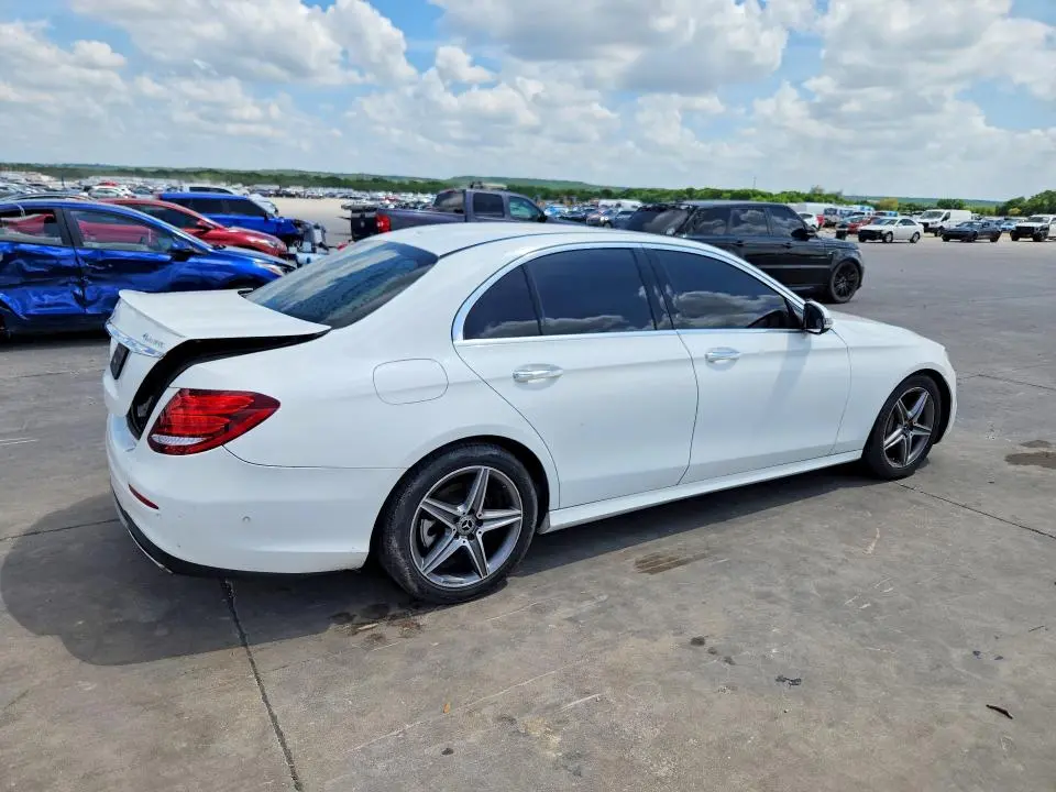 2017 MERCEDES-BENZ E 300 4MATIC  