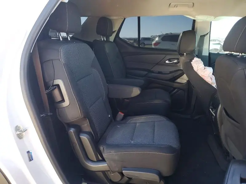 2020 CHEVROLET TRAVERSE LT  