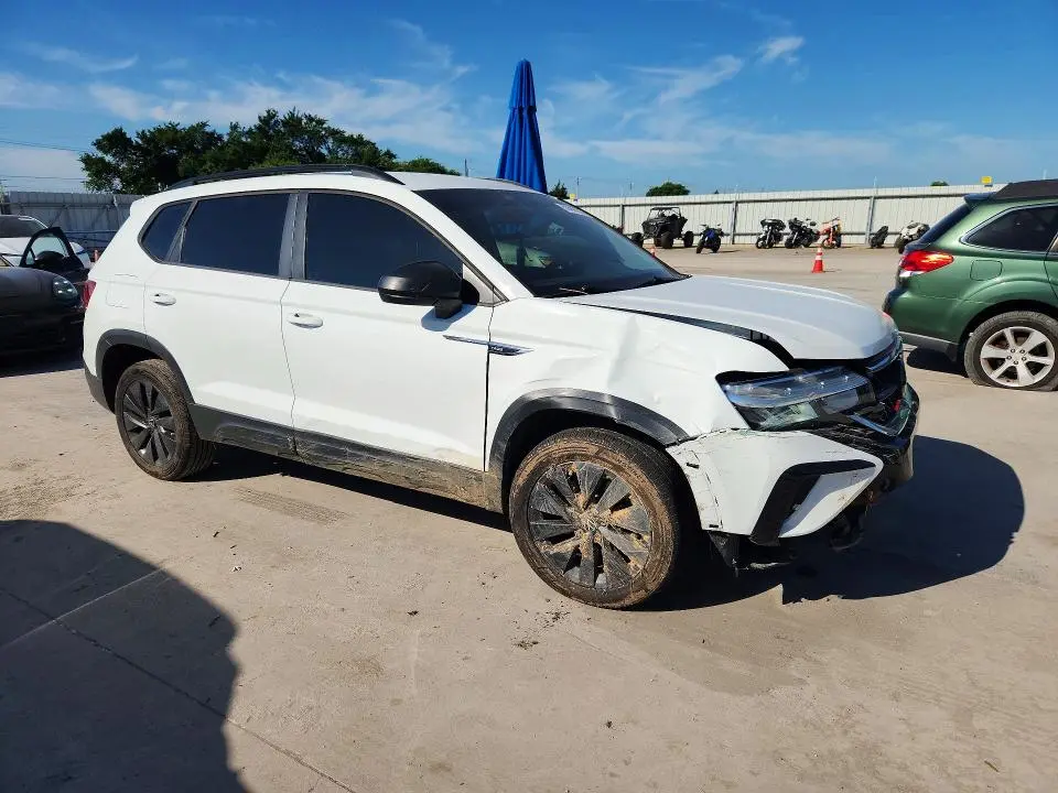 2023 VOLKSWAGEN TAOS S  