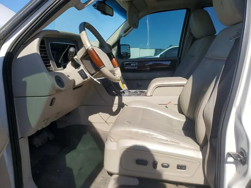 2014 LINCOLN NAVIGATOR   