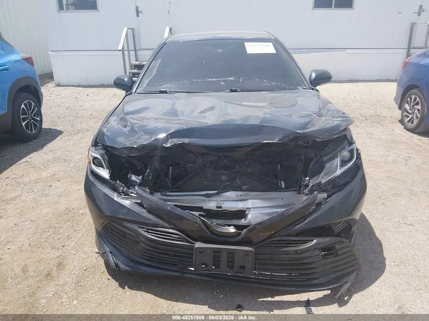2018 TOYOTA CAMRY LE