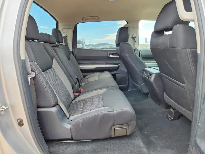 2015 TOYOTA TUNDRA CREWMAX SR5  