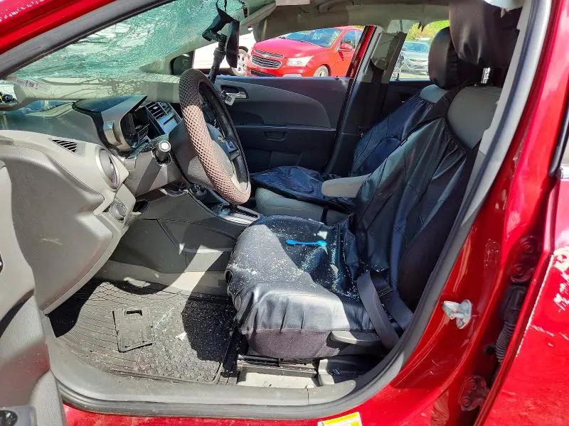 2015 CHEVROLET SONIC LT  