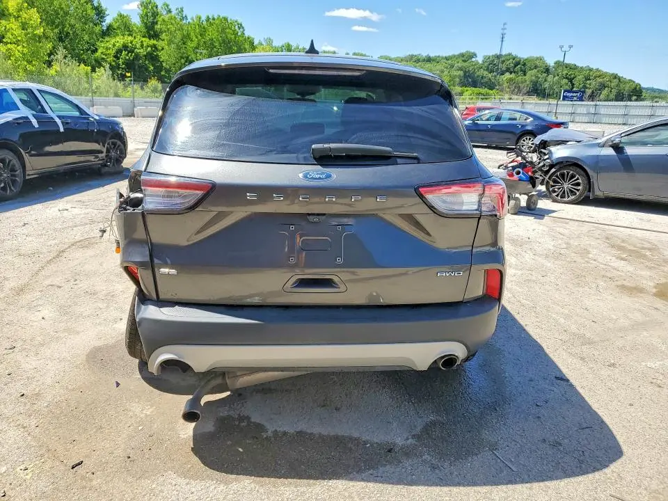 2020 FORD ESCAPE SE  