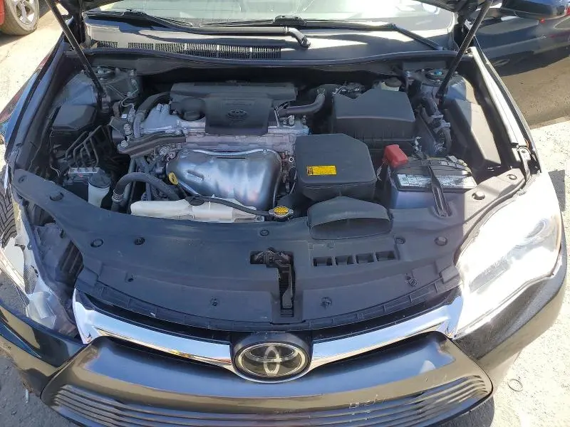 2015 TOYOTA CAMRY XLE  