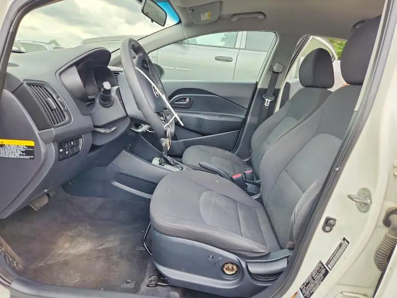 2013 KIA RIO LX  