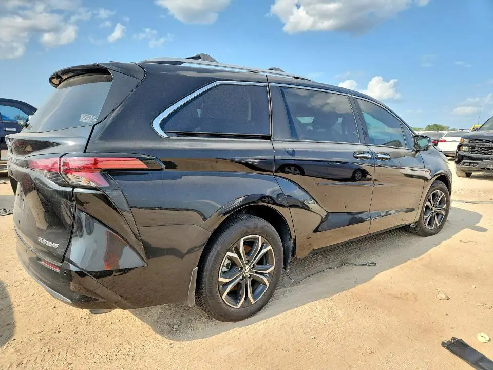 2025 TOYOTA SIENNA PLATINUM 7-PASSENGER  