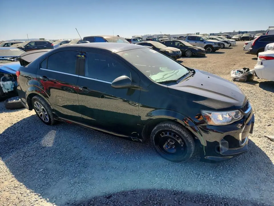2018 CHEVROLET SONIC LT  