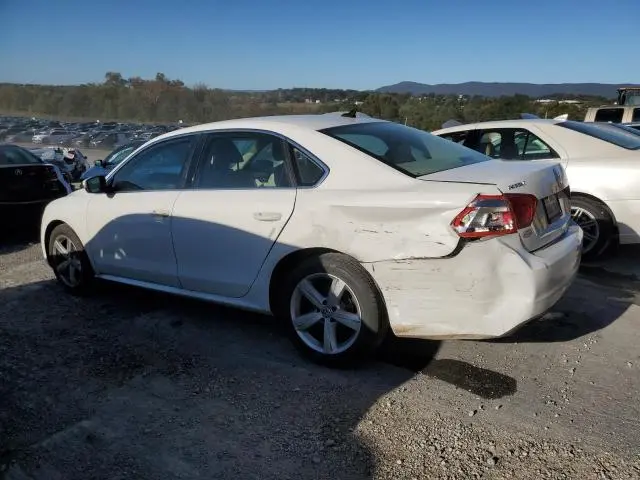 2013 VOLKSWAGEN PASSAT SE