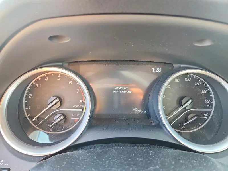 2023 TOYOTA CAMRY XLE  