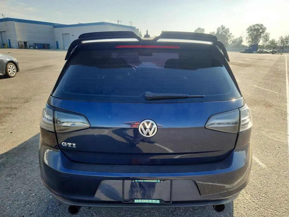 2016 VOLKSWAGEN GTI S/SE  