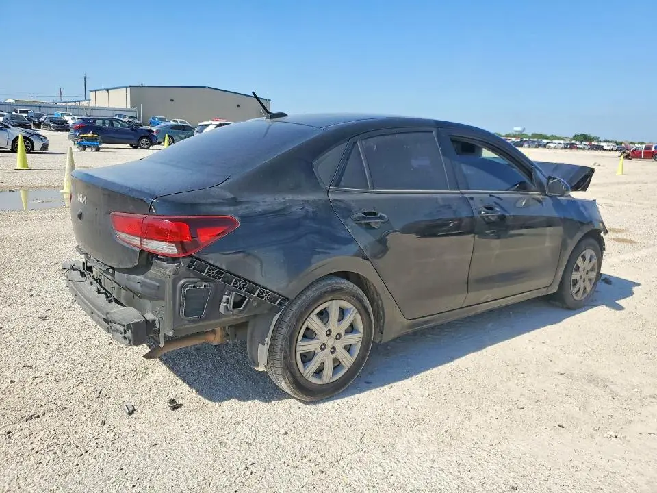 2022 KIA RIO LX  
